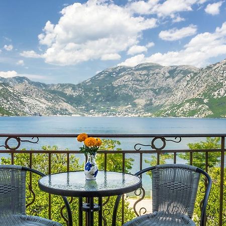 Apartmani Stanovcic Donji Morinj Buitenkant foto