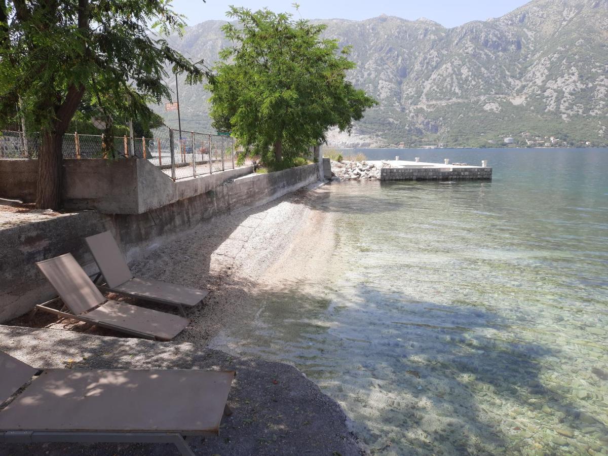 Apartmani Stanovcic Donji Morinj Buitenkant foto