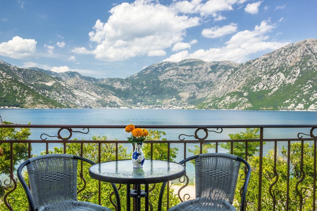 Apartmani Stanovcic Donji Morinj Buitenkant foto