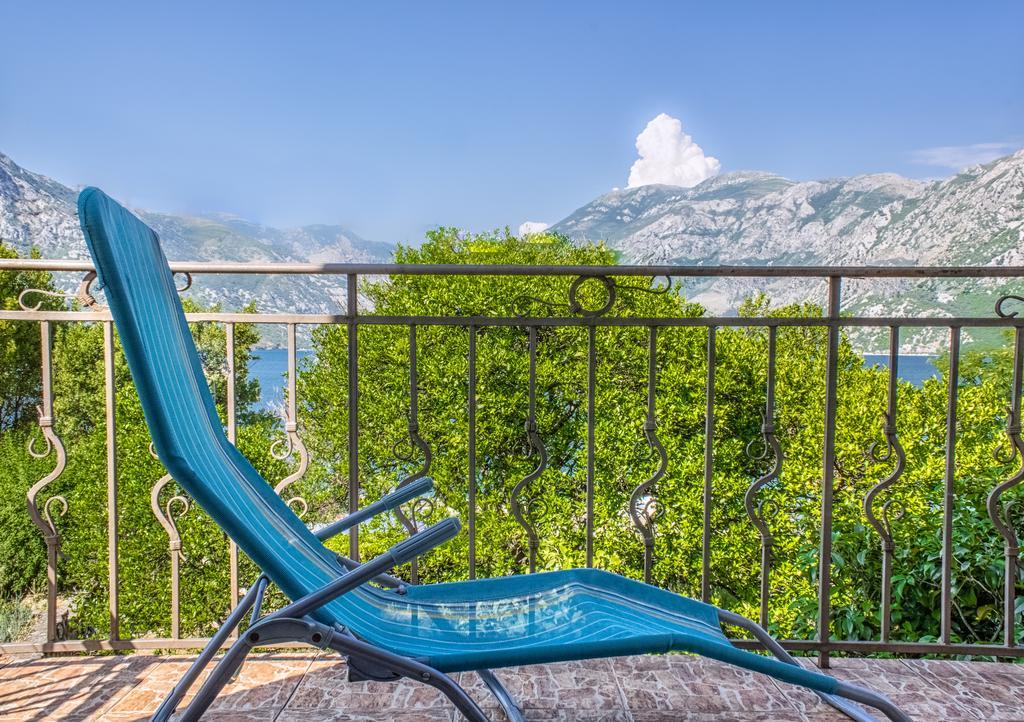 Apartmani Stanovcic Donji Morinj Buitenkant foto